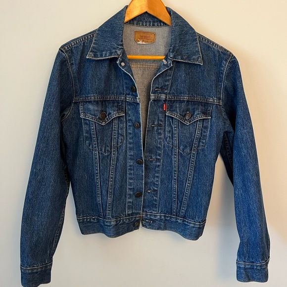 Vintage Levi’s denim jacket - Picture 1 of 2